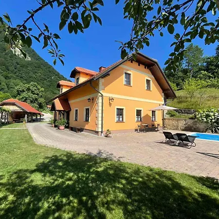 House Donacka Gora Villa *